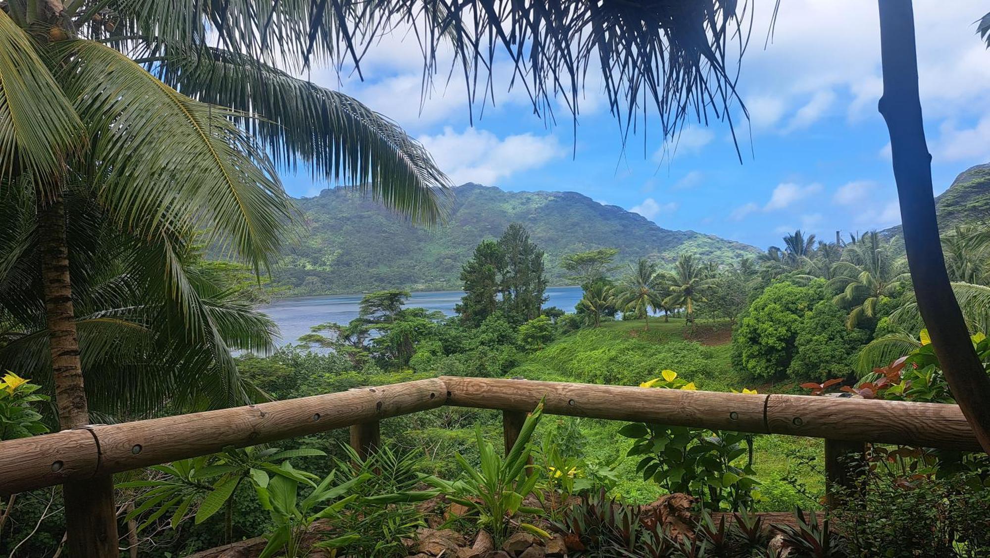 Mahana Tua Lodge Huahine Fare Exterior photo